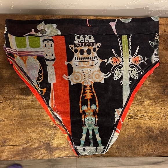 Skims NWT 4X • “Orchid Cabinet” Summer Mesh Brief – Rare Pattern - Picture 4 of 4